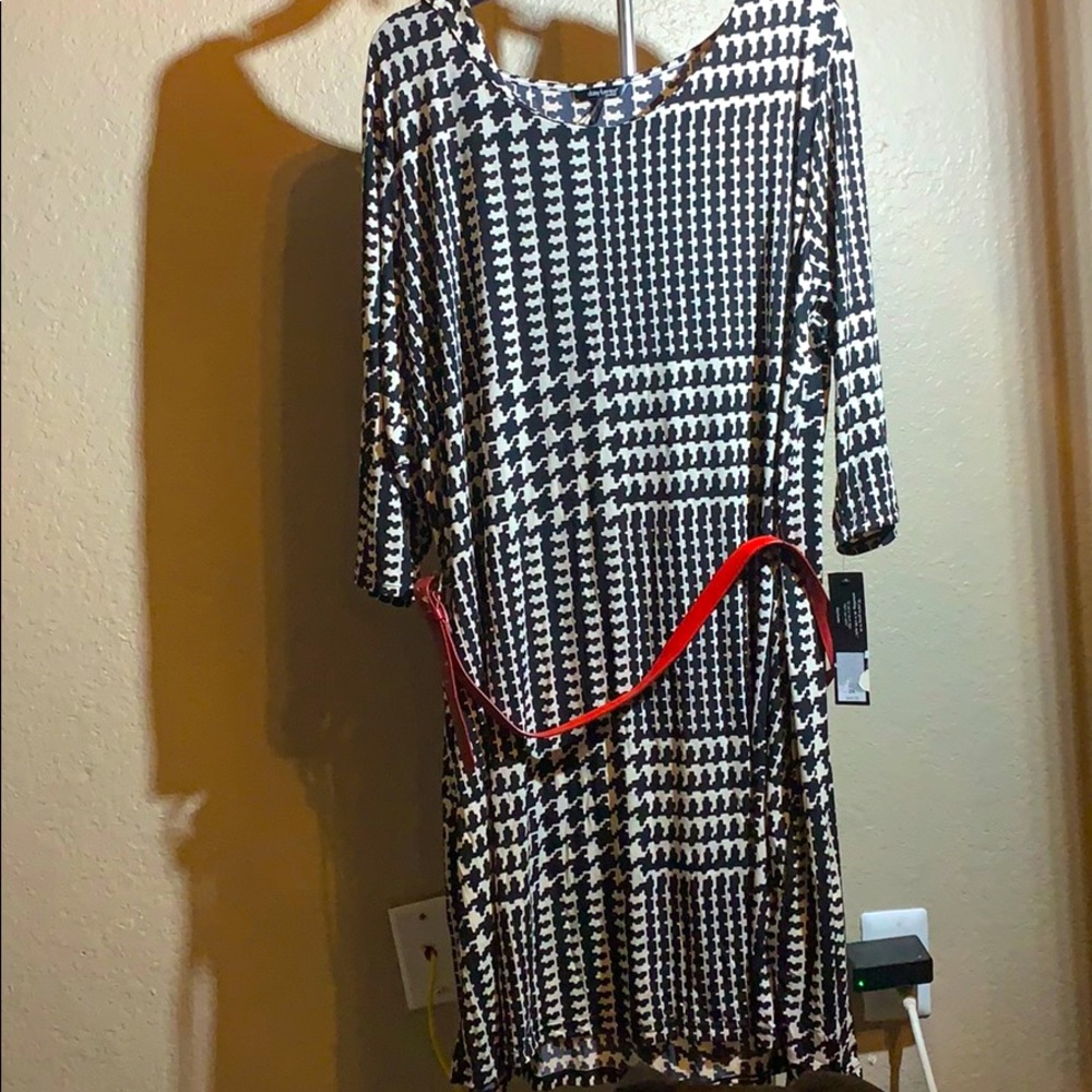 Dress ( never worn )